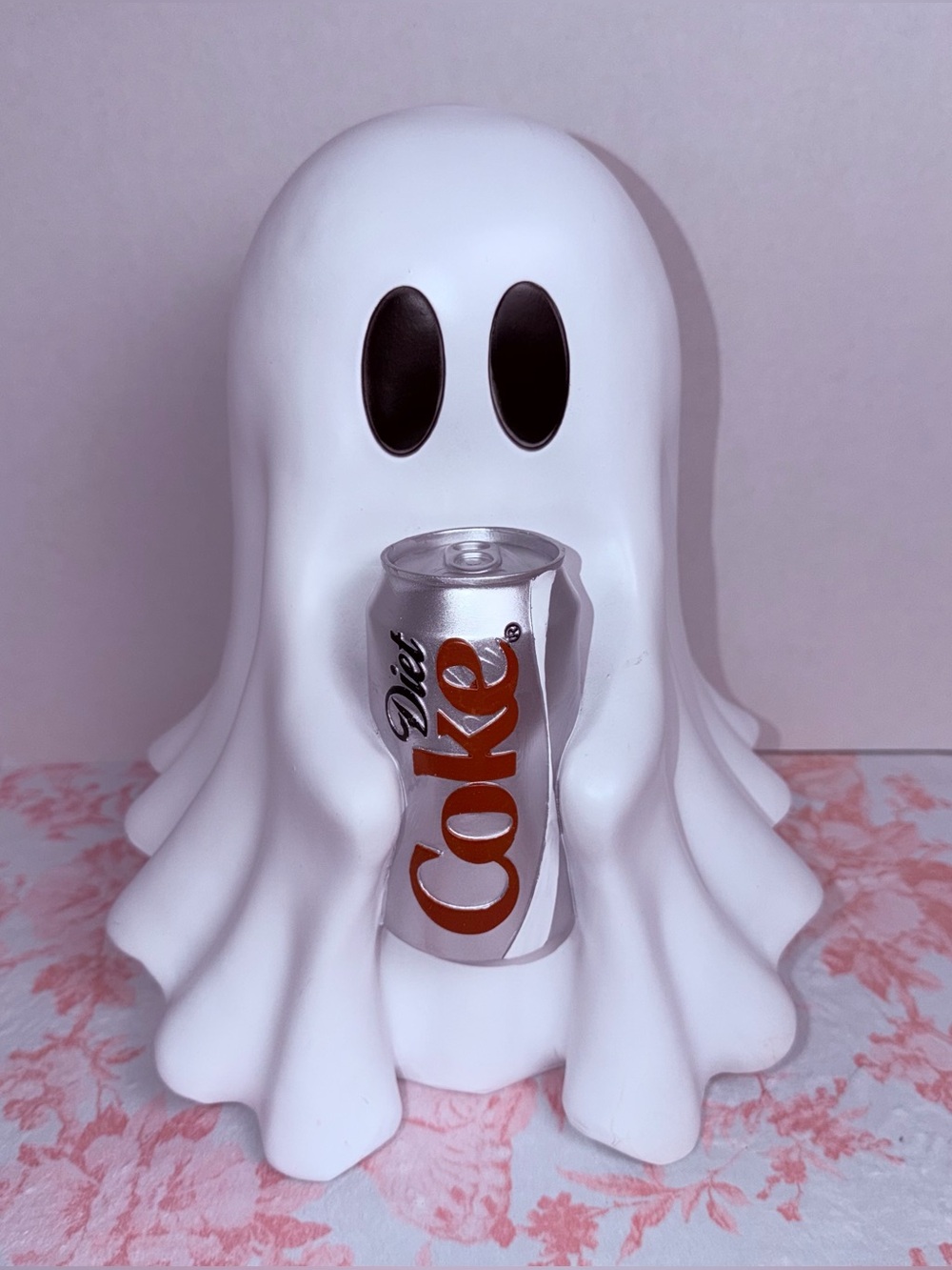 👻 Cute Ghost Holding DIET COKE Halloween Tabletop Decor 12”NEW💖 - Picture 9 of 9